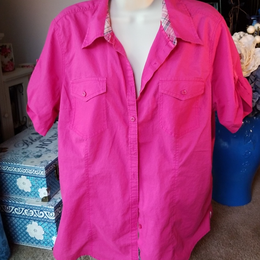 Short sleeve top